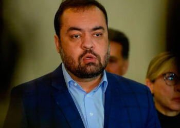 TRE-RJ julga pedido de cassação de Cláudio Castro, vice-governador e presidente da Alerj.