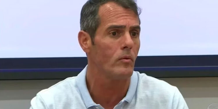 Vereador mencionado no caso Marielle tinha contratos com policiais.