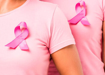 Comissão de Saúde aprova mutirões de exames preventivos durante o Outubro Rosa.