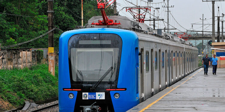 Relatório da Agetransp revela deterioração na qualidade dos trens no RJ.