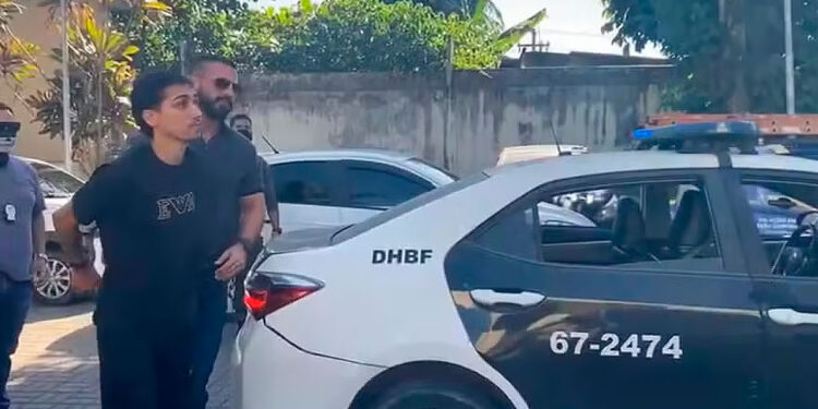 Polícia prende suspeito de ocultar ossada de jovem desaparecido durante o carnaval na Baixada Fluminense.