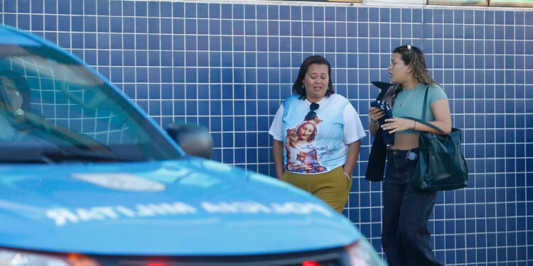 “Não havia para onde correr”, relembra familiar de menina baleada ao voltar do balé na ilha.