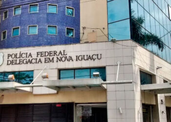 Funcionárias de delegacia da PF em Nova Iguaçu denunciam chefe por assédio e ameaças.