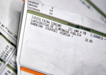 Alerta da Defensoria Pública: Golpe de falsas contas de luz preocupa consumidores.