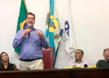 Debate em Duque de Caxias enfoca benefícios da gratuidade no transporte.