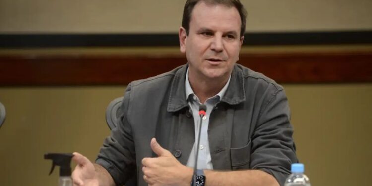 Eduardo Paes Lidera Pesquisa Datafolha e Caminha para Reeleição no Rio