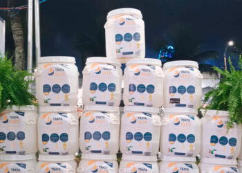 Rio+Saneamento arrecada mais de 200 litros de óleo de cozinha durante a Expo Itaguaí para transformar em biocombustível e sabão