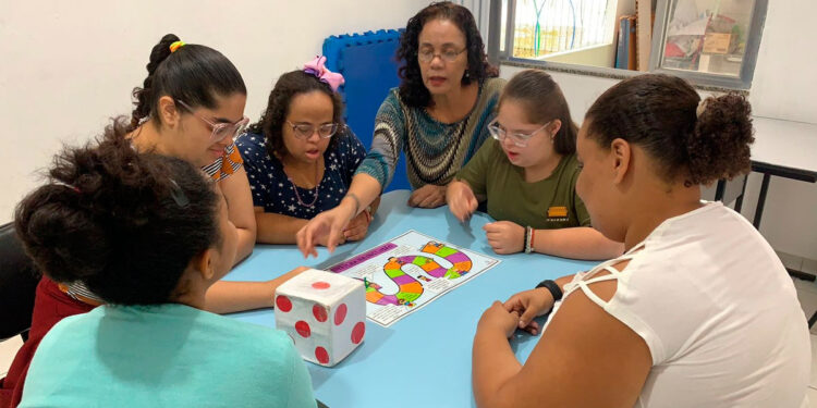 Centro de reabilitação do Instituto Anna Freud promove palestra sobre saúde mental