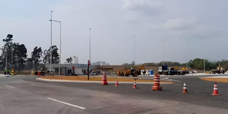 Ponto de parada e descanso é inaugurado, mas continua sem funcionar