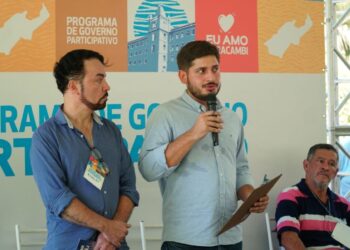 Andrezinho esculacha Aline Otília em Paracambi