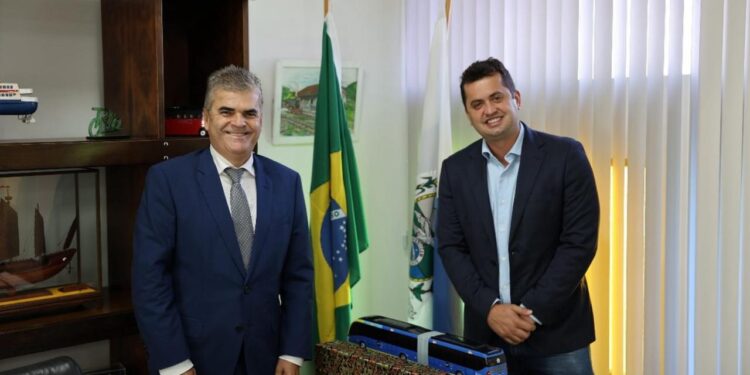 Duque de Caxias: Família Reis e Bolsonaro elegem Netinho