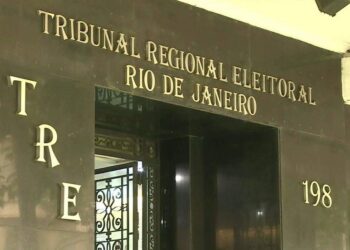 Justiça notifica prefeito reeleito por abuso de poder econômico
