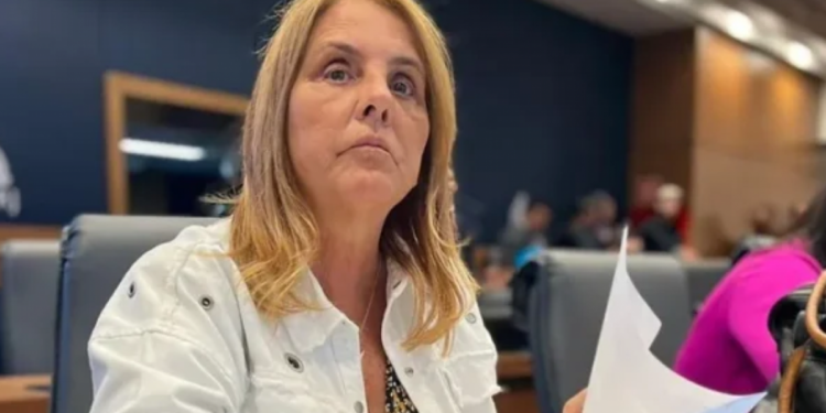 Justiça mantém condenação de Lucinha por peculato