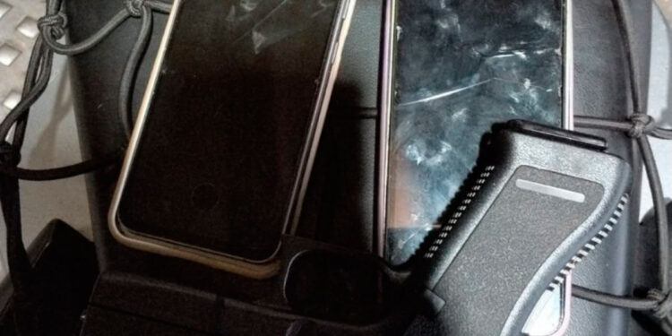 Dupla é presa após assalto a ônibus em Bonsucesso