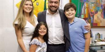 Justiça determina fim da escolta para família de Cláudio Castro