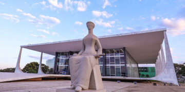 STF amplia poder dos Tribunais de Contas sobre despesas de prefeitos