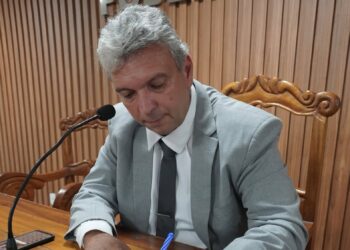 Mario Neves assume comando da Câmara de Miguel Pereira