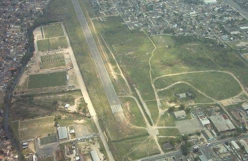 Moradores de Nova Iguaçu se mobilizam para refornar aeroclube