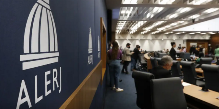 Alerj discute déficit de R$ 13 bi no orçamento 2027
