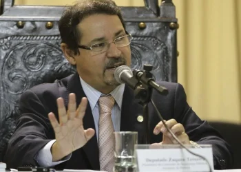 Racha no governo: vice-prefeito rompe com gestão de Queimados e faz críticas ao prefeito