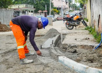 São Gonçalo avança com obras em 66 vias do Complexo do Salgueiro