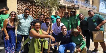 Rio cria plano de arborização em favelas para combater o calor extremo