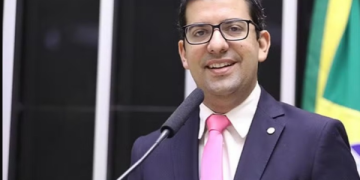PF volta a mirar deputado em investigação sobre contratos de castração animal de R$ 200 milhões
