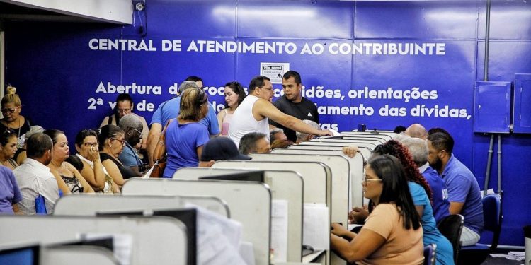 Nova Iguaçu cria lei para facilitar negociação de dívidas municipais